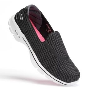 SKECHERS PERFORMANCE GO WALK 3 SHOES